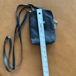 Baggallini RFID crossbody bag